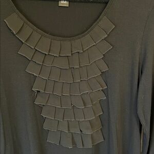 Cable & Gauge Black Tiered Front Top